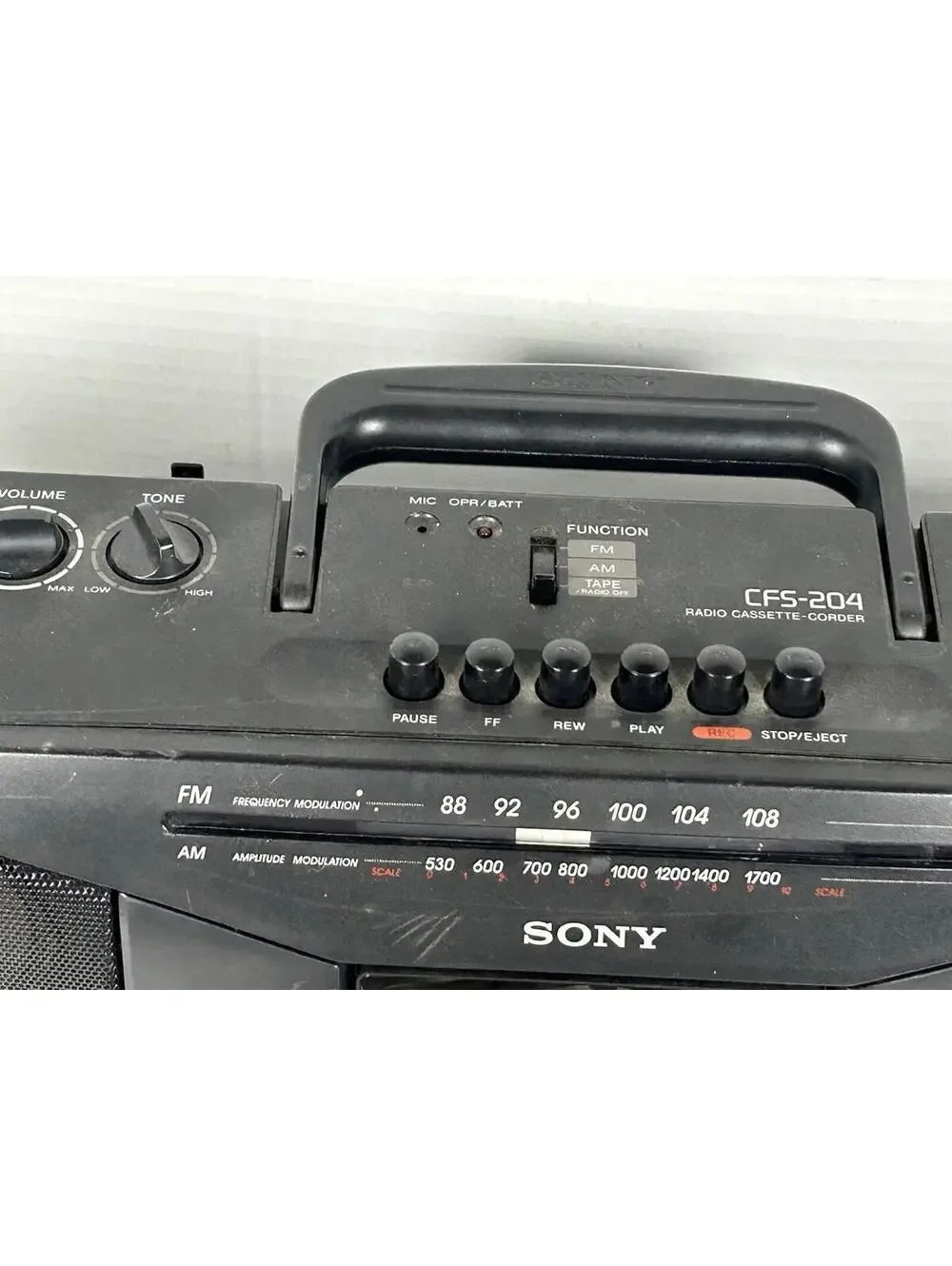 Sony CFS-204 AM FM Radio Cassette Player Boombox Radio Works - Cassette Does Not